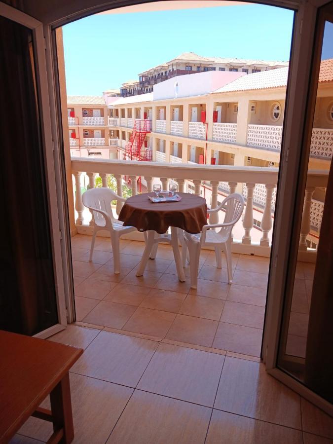 233 Angelo Y Lidia Apartment